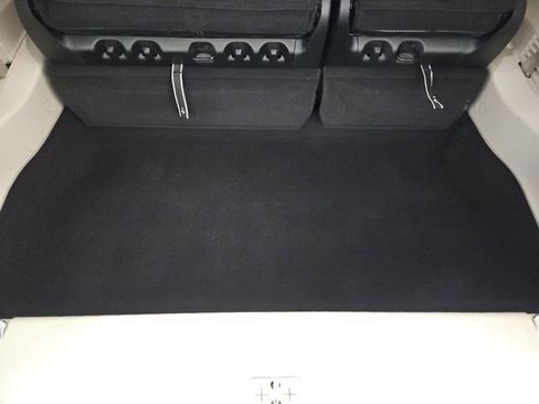 Used 2023 Chrysler Pacifica Touring-L image 40