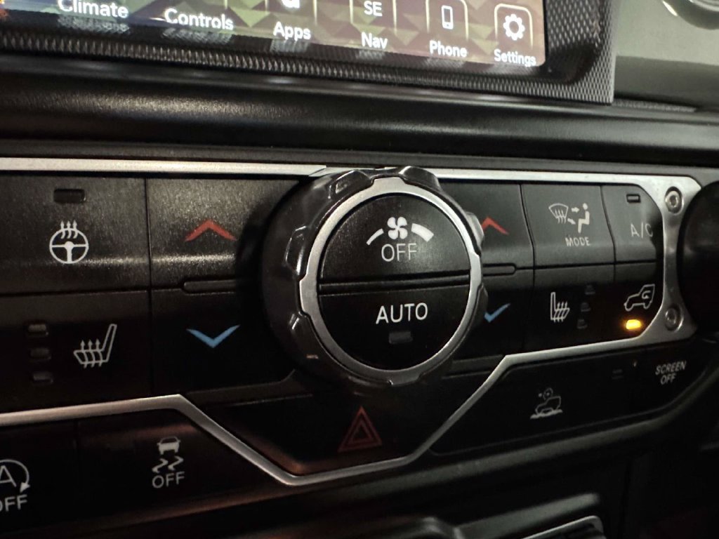 Used 2021 Jeep Gladiator Overland AWD/4WD image 27