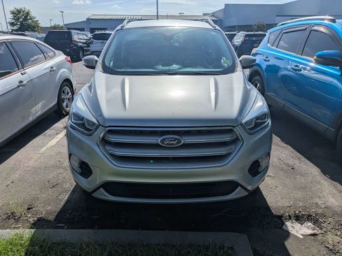 Used 2017 Ford Escape Titanium FWD image 2