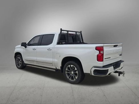 Used 2023 Chevrolet Silverado 1500 High Country w/ Technology Package AWD/4WD image 4