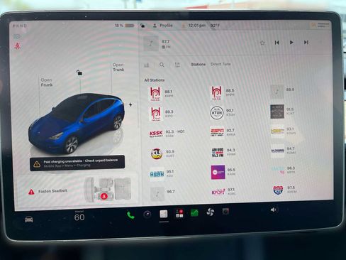Used 2024 Tesla Model Y Long Range AWD/4WD image 12