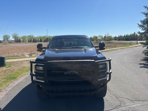 Used 2024 Ford F250 Lariat w/ Tremor Off-Road Package AWD/4WD image 6