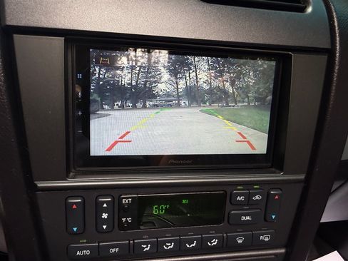 Used 2005 Ford Thunderbird RWD image 63