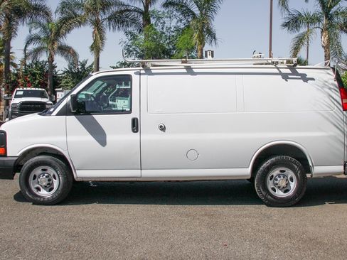 Used 2012 Chevrolet Express 2500 w/ Power Package image 5