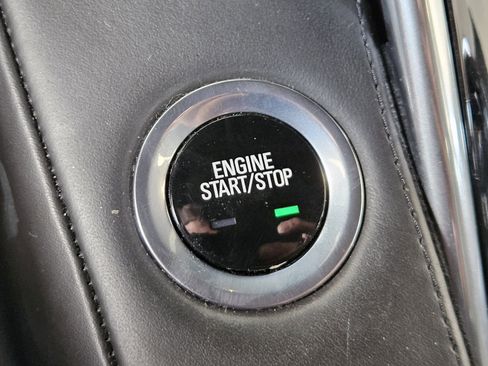 Used 2016 Cadillac Escalade Platinum image 21