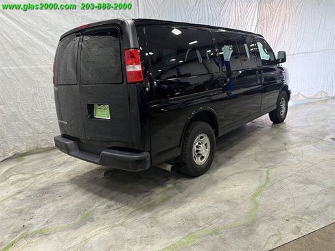 Used 2019 Chevrolet Express 2500 LS w/ Driver Convenience Package RWD image 8