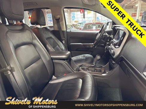 Used 2017 GMC Canyon SLT w/ Driver Alert Package image 38