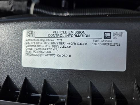 Used 2023 GMC Savana 3500 Extended w/ Driver Convenience Package image 28