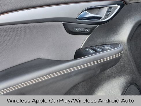 Used 2024 Buick Envision Sport Touring image 11