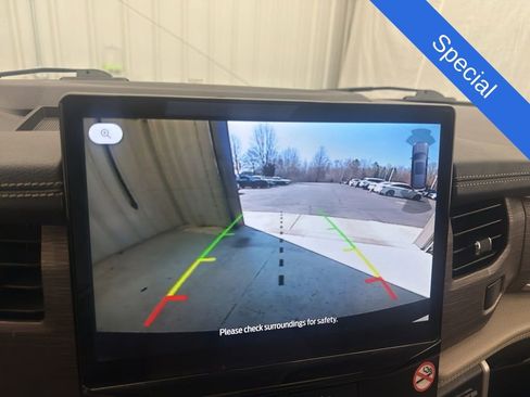 Used 2024 Ford Expedition Limited image 28