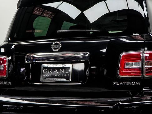 Used 2020 Nissan Armada Platinum w/ Captain's Chairs Package image 13