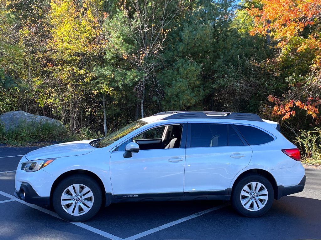 Used 2019 Subaru Outback 2.5i Premium AWD/4WD image 32