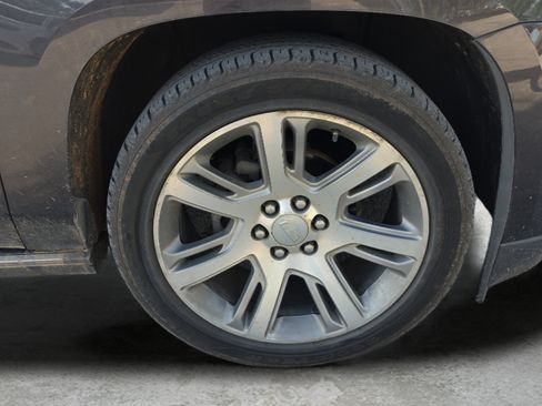 Used 2016 Cadillac Escalade Premium AWD/4WD image 27