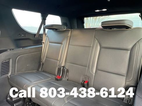 Used 2024 Chevrolet Suburban Premier RWD image 16
