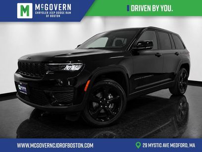 Used 2023 Jeep Grand Cherokee Altitude