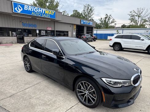 Used 2020 BMW 330i xDrive Sedan w/ Convenience Package AWD/4WD image 3