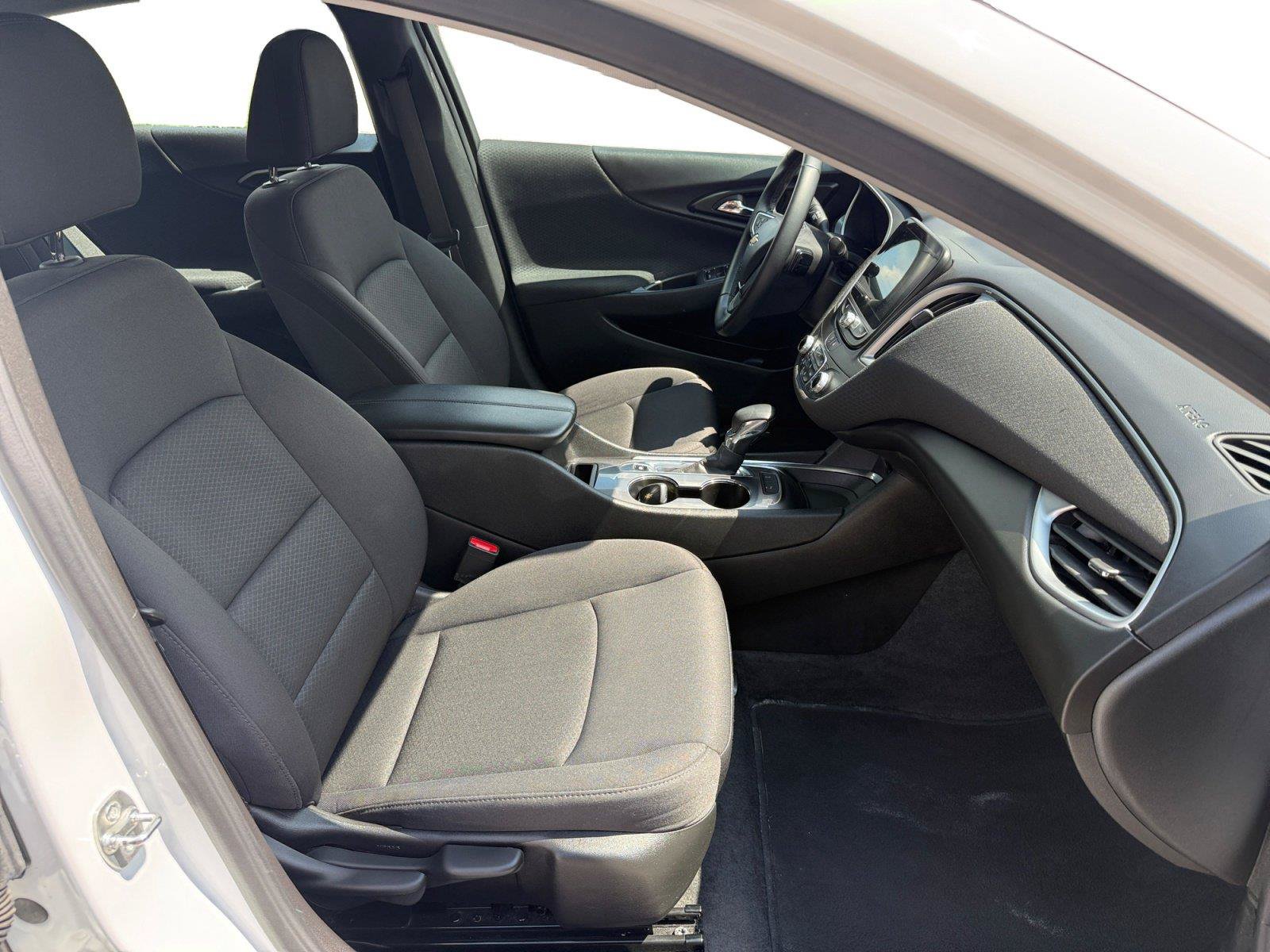 Used 2024 Chevrolet Malibu LT w/ Sport Edition FWD image 24
