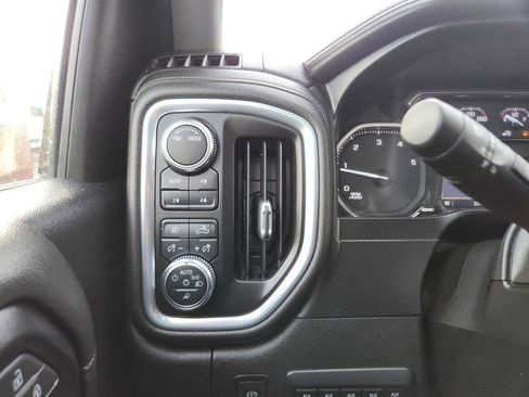 Used 2022 GMC Sierra 2500 SLE w/ SLE Value Package; image 22