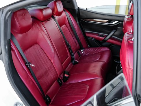 Used 2014 Maserati Ghibli image 35