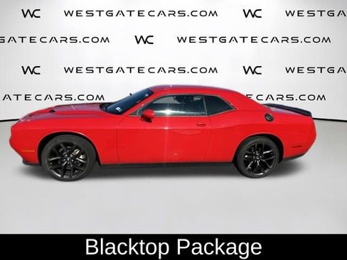 Used 2022 Dodge Challenger SXT w/ Driver Convenience Group image 4