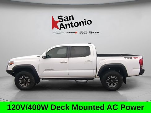 Used 2017 Toyota Tacoma TRD Off-Road w/ Tow Package (A/T) AWD/4WD image 5