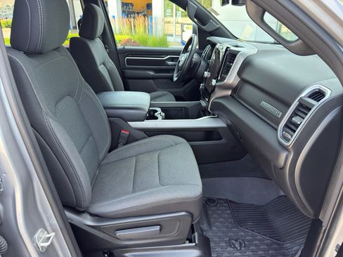 Used 2024 RAM 1500 Big Horn AWD/4WD image 41