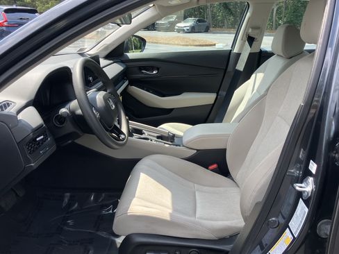 Used 2024 Honda Accord EX image 17
