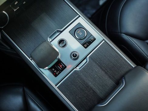 Used 2022 Land Rover Range Rover Long Wheelbase First Edition image 34