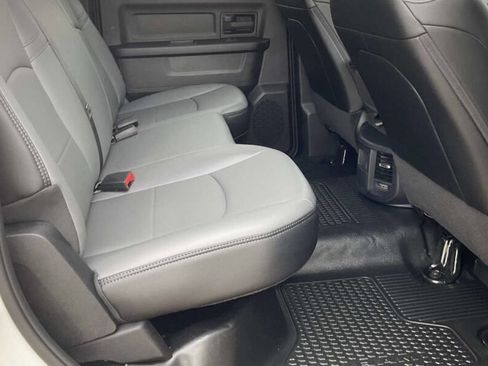 Used 2024 RAM 5500 Tradesman w/ Chrome Appearance Group image 12