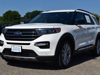 Certified 2024 Ford Explorer XLT w/ Equipment Group 202A