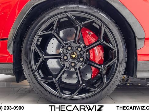 Used 2023 Lamborghini Urus Performante AWD/4WD image 15