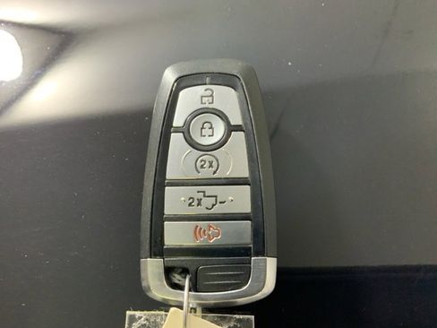 Used 2021 Ford F150 Platinum image 49