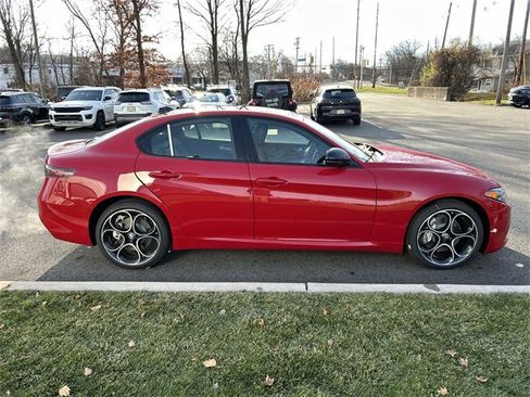 New 2025 Alfa Romeo Giulia AWD w/ Driving Assist Package image 9
