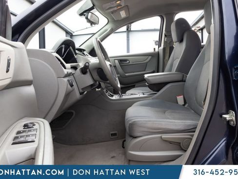 Used 2017 Chevrolet Traverse LS AWD/4WD image 4