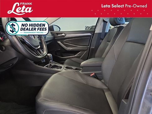 Used 2019 Volkswagen Jetta SE FWD image 14