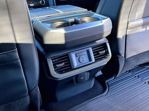 New 2025 Ford F150 Platinum w/ FX4 Off-Road Package image 18