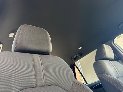 Used 2025 Honda Pilot Sport image 17