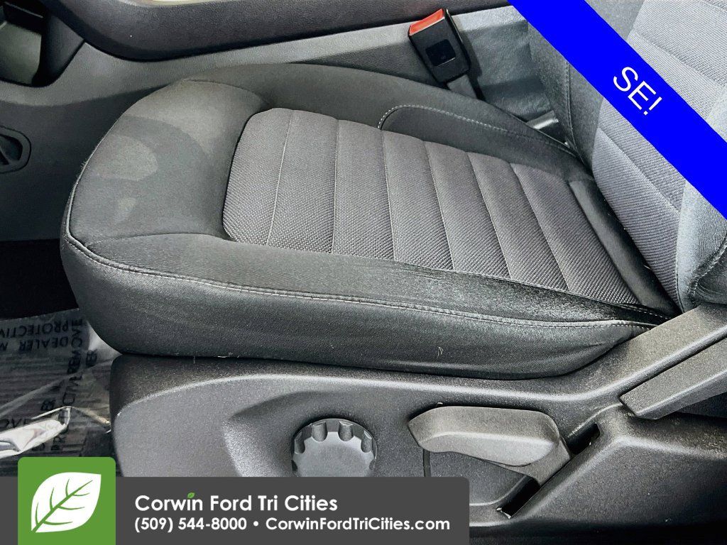 Used 2023 Ford Edge SE AWD/4WD image 21