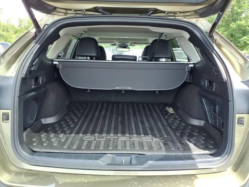 Certified 2023 Subaru Outback Touring XT AWD/4WD image 17
