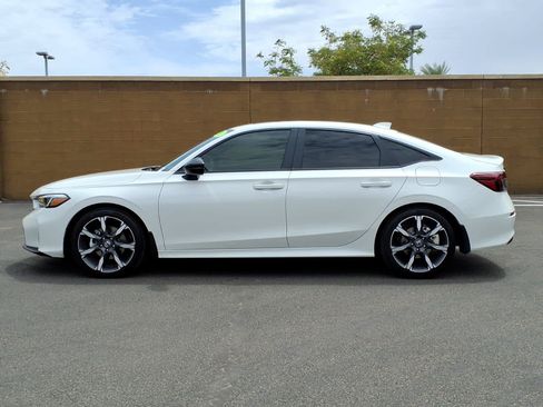 Used 2026 Honda Civic Sport Touring image 4