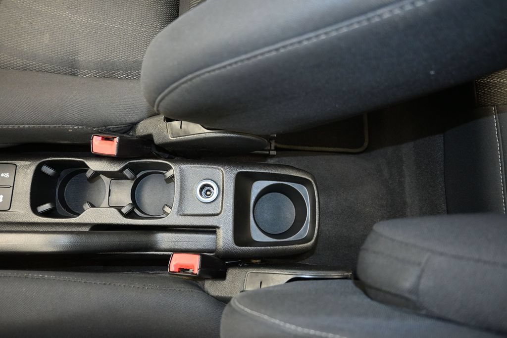 Used 2018 Chevrolet Sonic LT FWD image 18