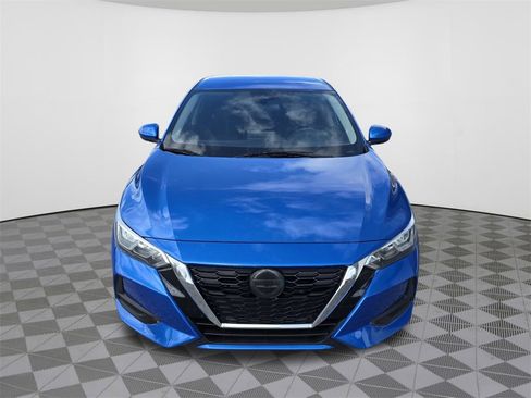 Used 2021 Nissan Sentra SV image 3