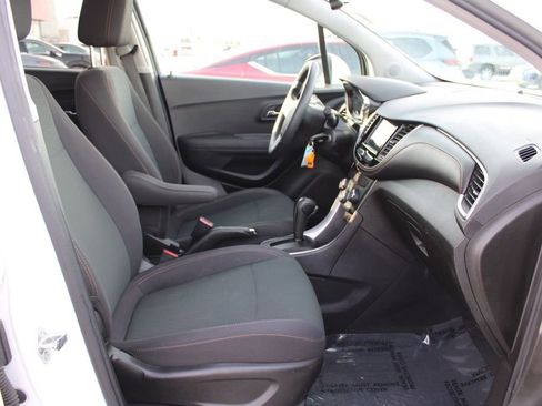 Used 2019 Chevrolet Trax LS w/ Tint and Cruise Package image 16