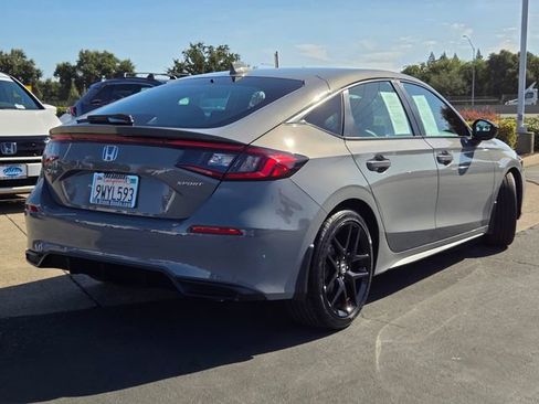 Used 2025 Honda Civic Sport image 4