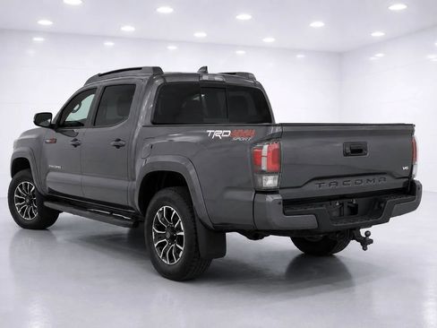 Used 2021 Toyota Tacoma TRD Sport w/ TRD Premium Sport Package AWD/4WD image 3