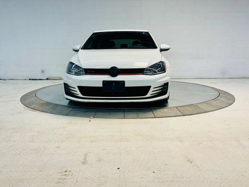 Used 2015 Volkswagen GTI S FWD image 9