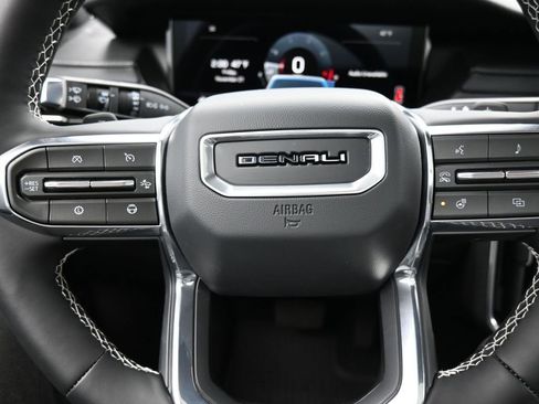 New 2026 GMC Acadia Denali w/ Super Cruise Package image 10