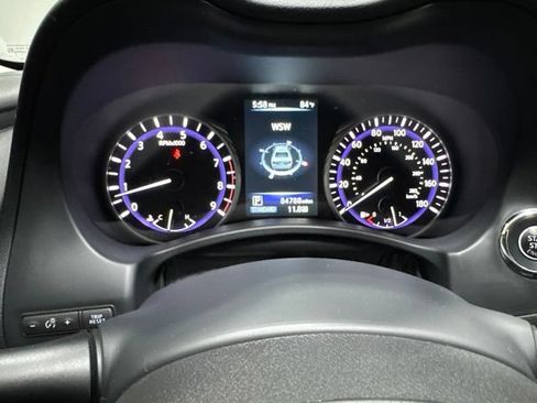 Used 2017 INFINITI Q50 Signature Edition AWD/4WD image 18