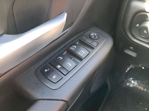 Used 2022 RAM 1500 Tradesman AWD/4WD image 30