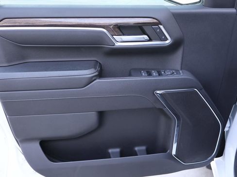 Used 2023 GMC Sierra 1500 Elevation image 7